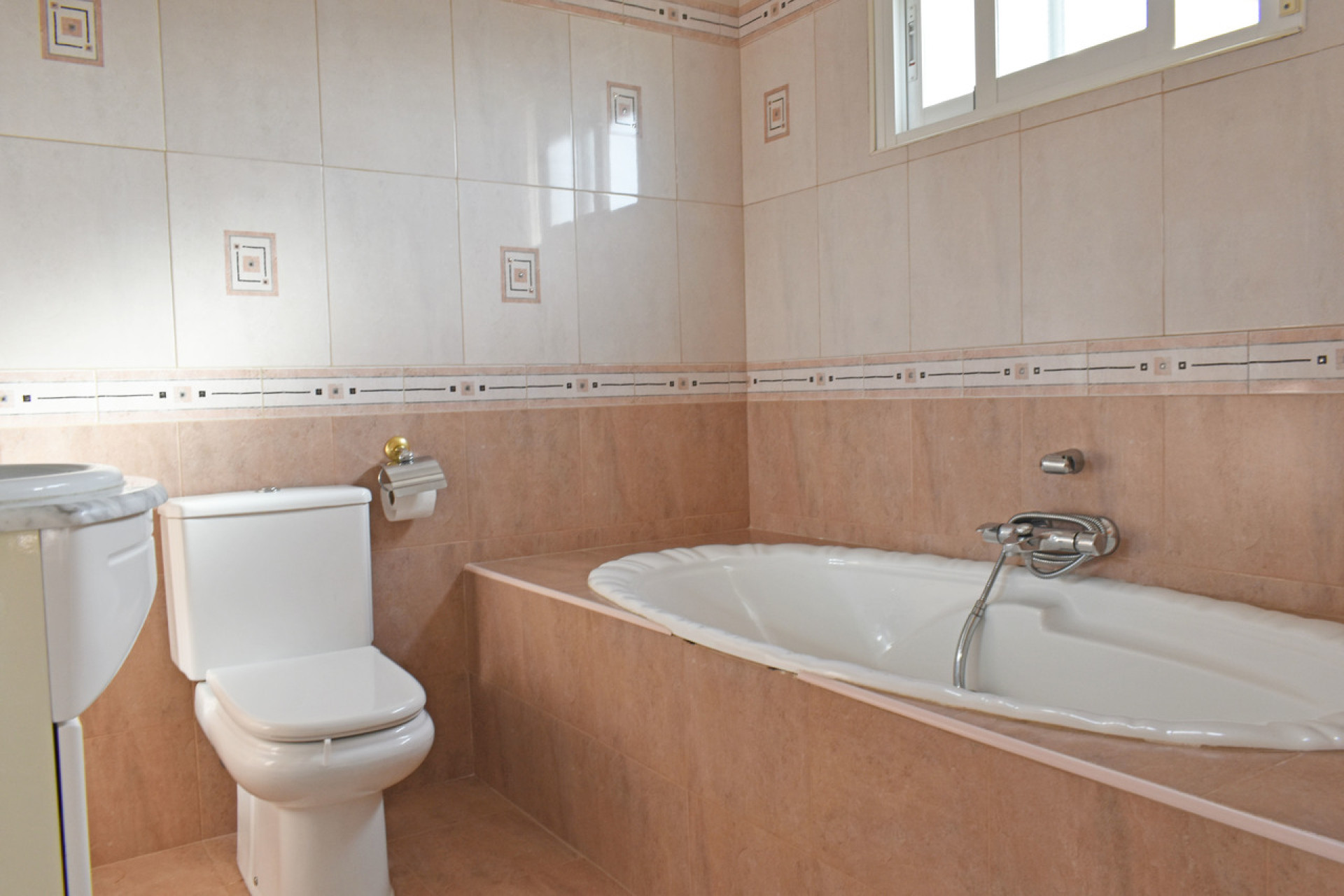 Resale - Villa -
Torremendo