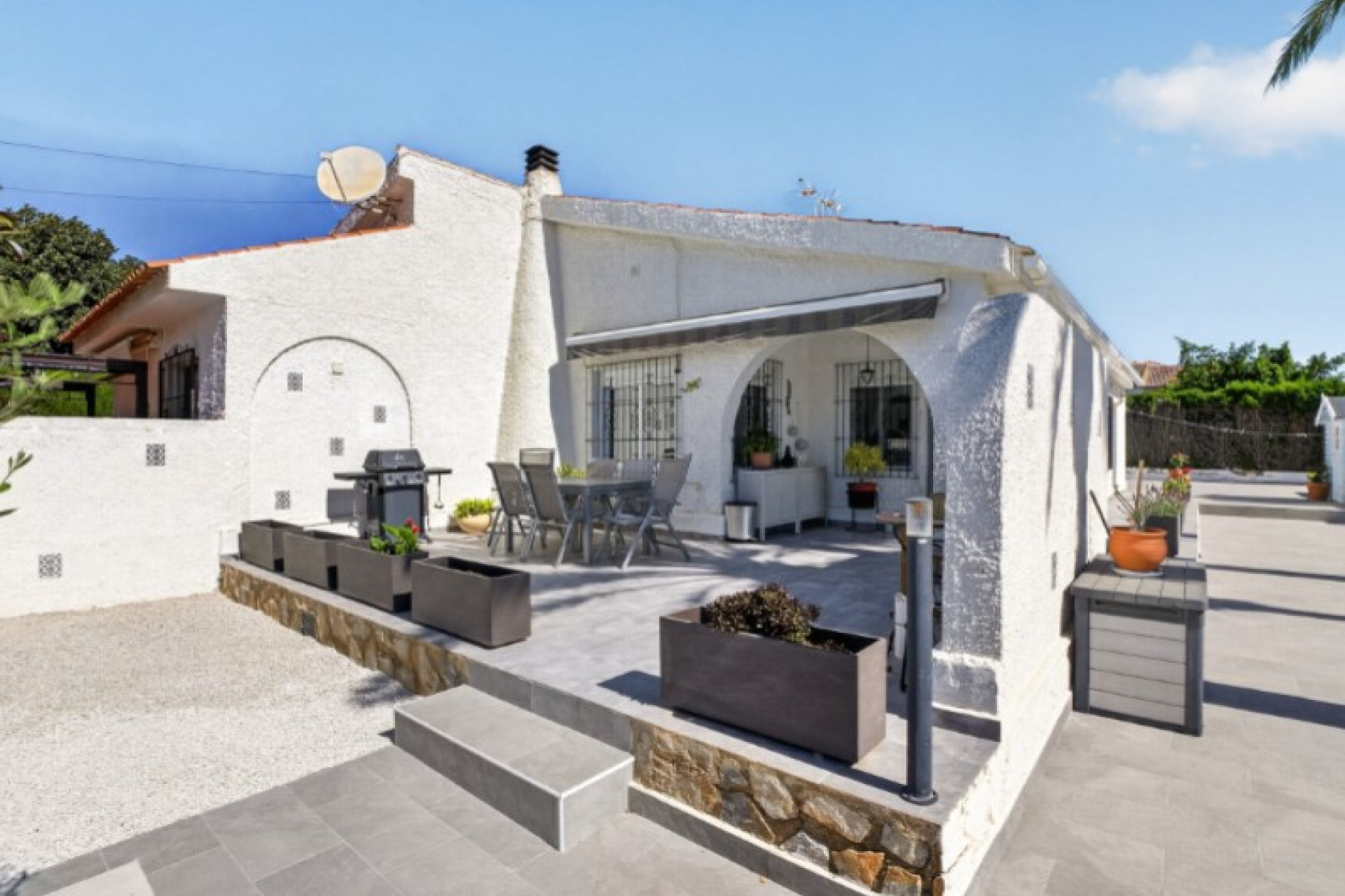 Resale - Villa -
Torrevieja - Costa Blanca