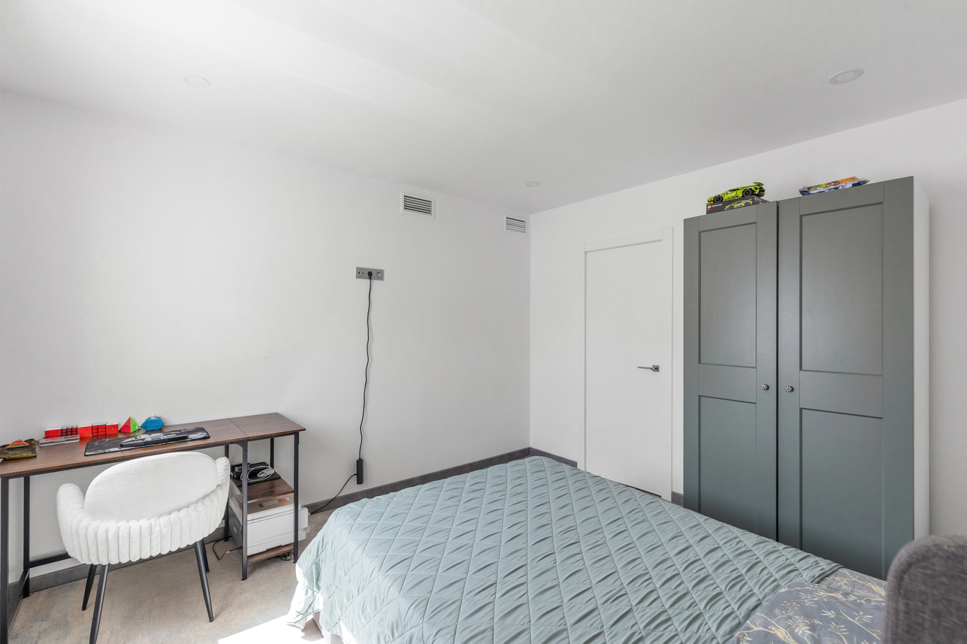 Resale - Villa -
Torrevieja - Costa Blanca