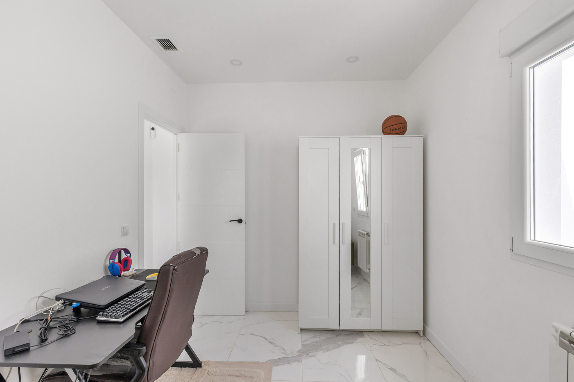 Resale - Villa -
Torrevieja - Costa Blanca