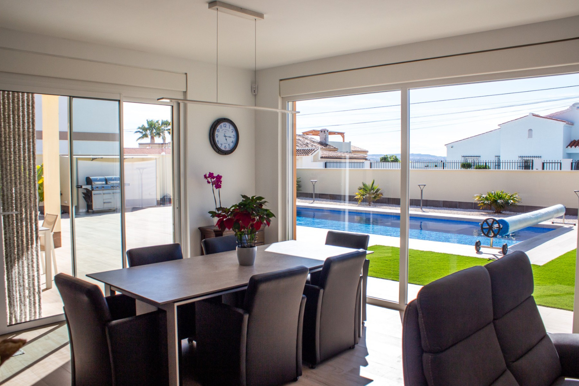 Resale - Villa -
Torrevieja - La Siesta