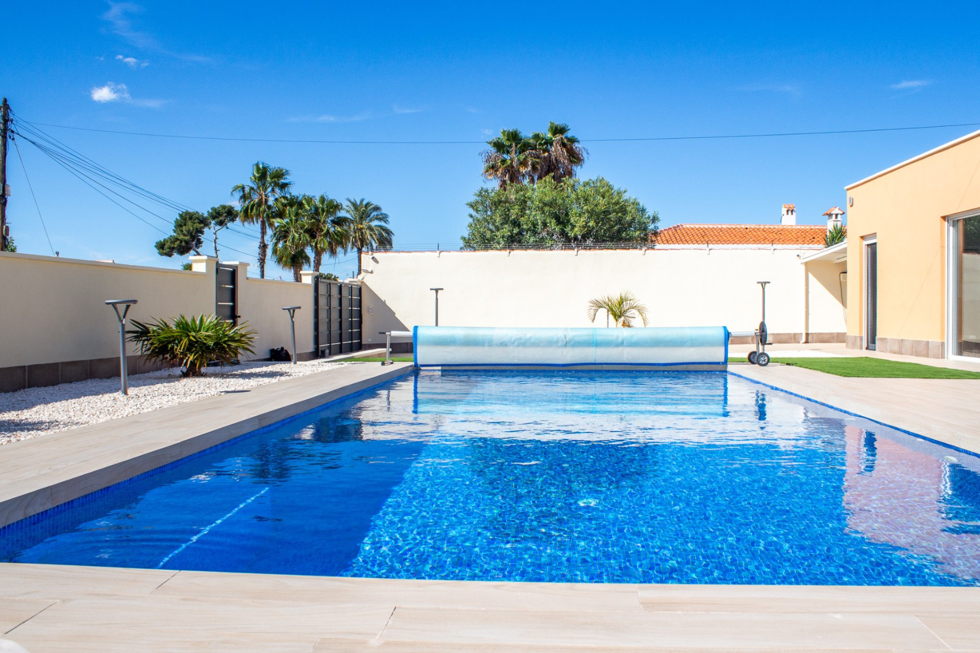 Resale - Villa -
Torrevieja - La Siesta
