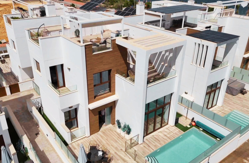 Resale - Villa -
Torrevieja - Los Balcones