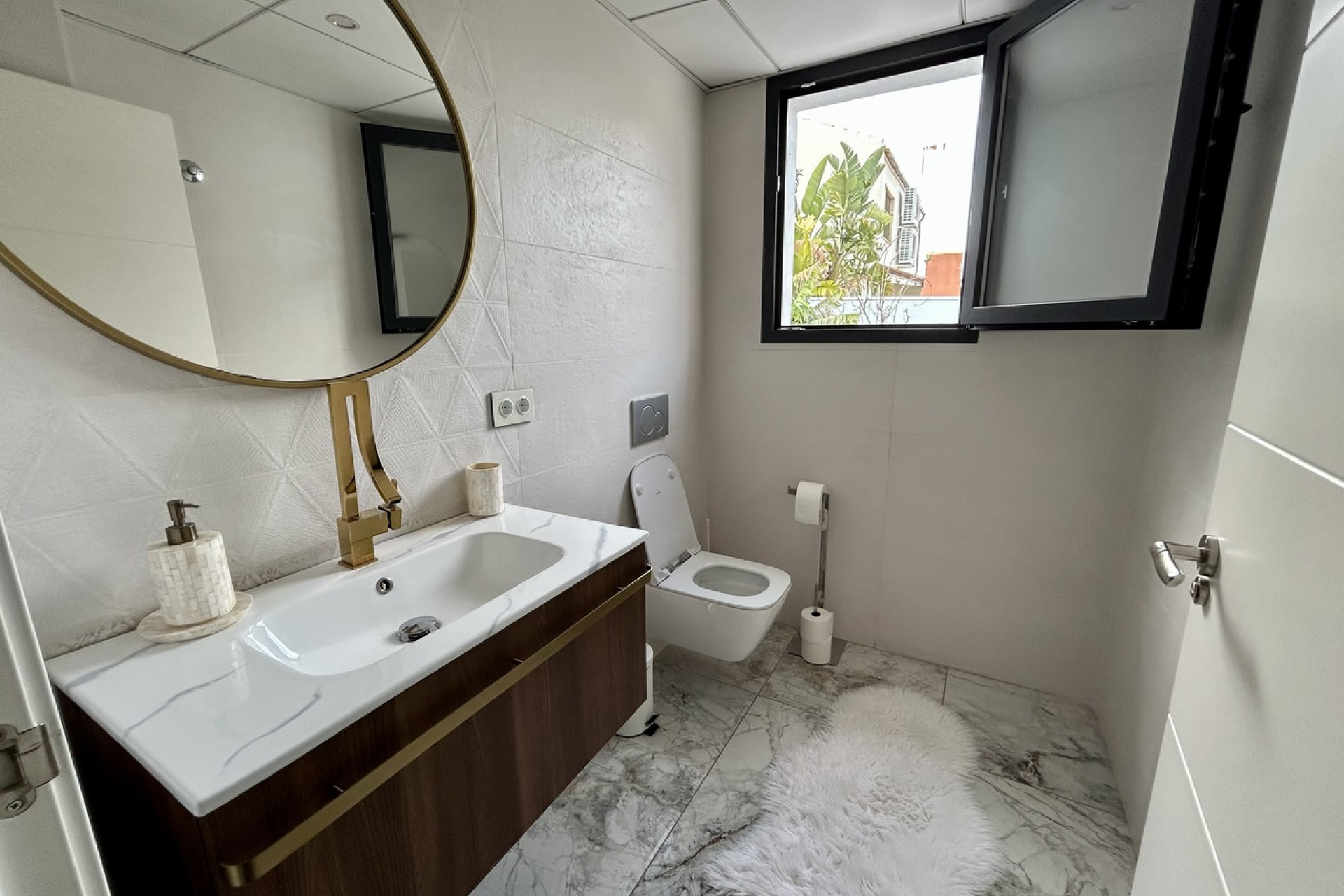 Resale - Villa -
Torrevieja - Los Balcones