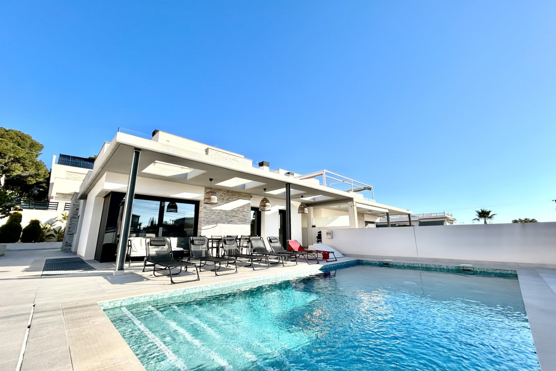 Resale - Villa -
Torrevieja - Los Balcones