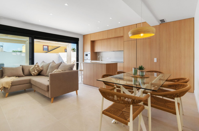 Resale - Villa -
Torrevieja - San Luis