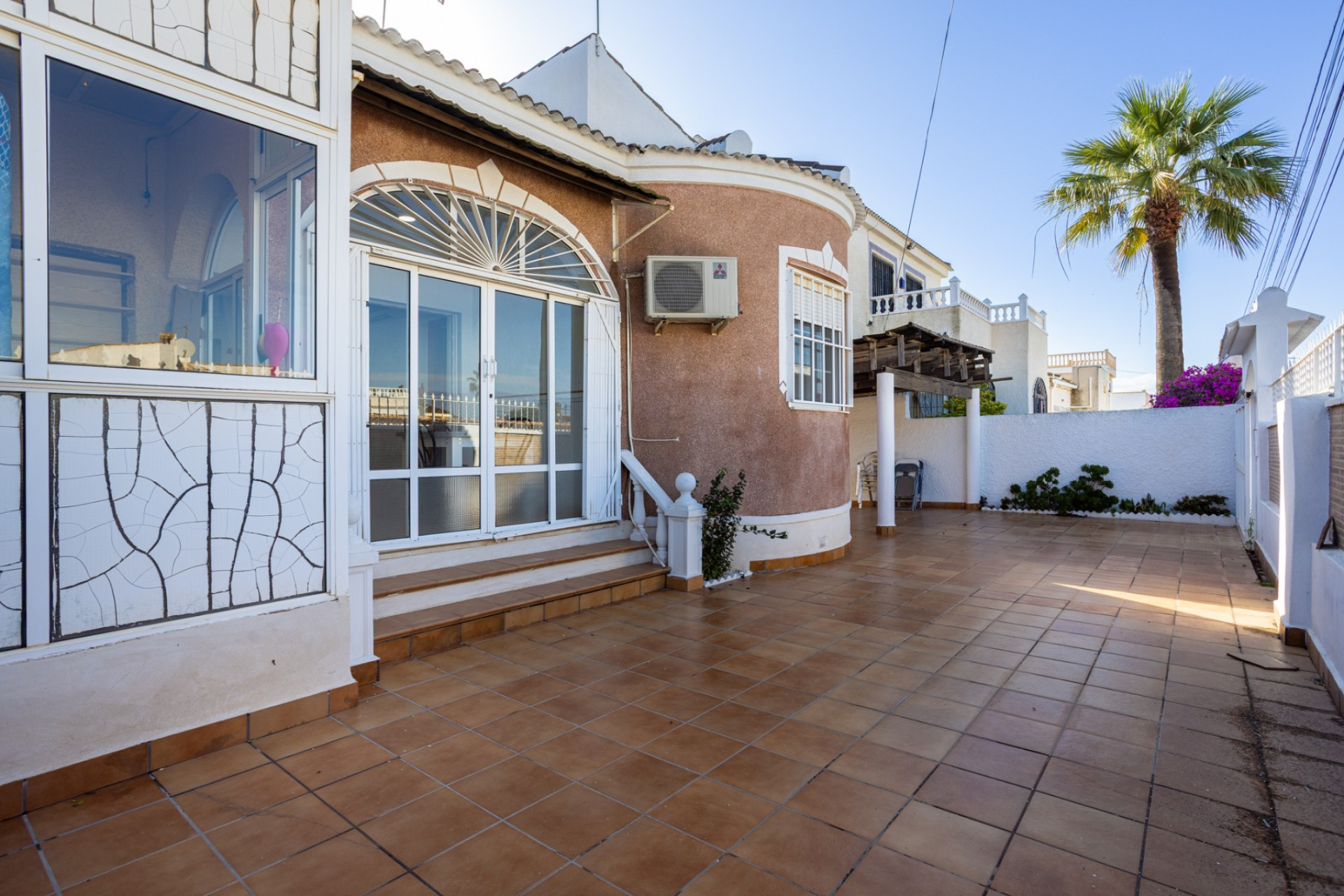 Resale - Villa -
Torrevieja - Urbanización San Luis