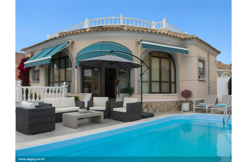 Resale - Villa -
Torrevieja