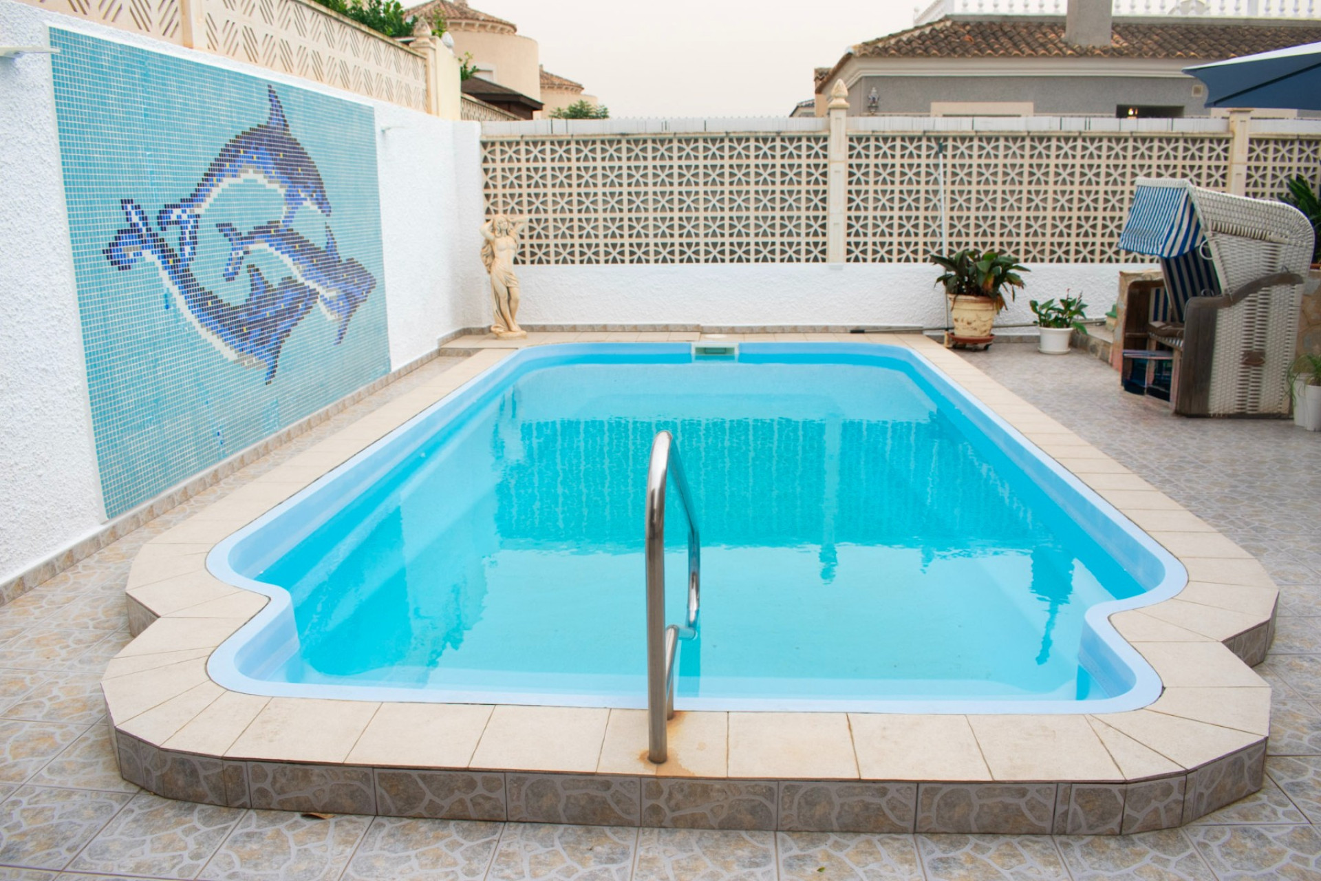 Resale - Villa -
Torrevieja