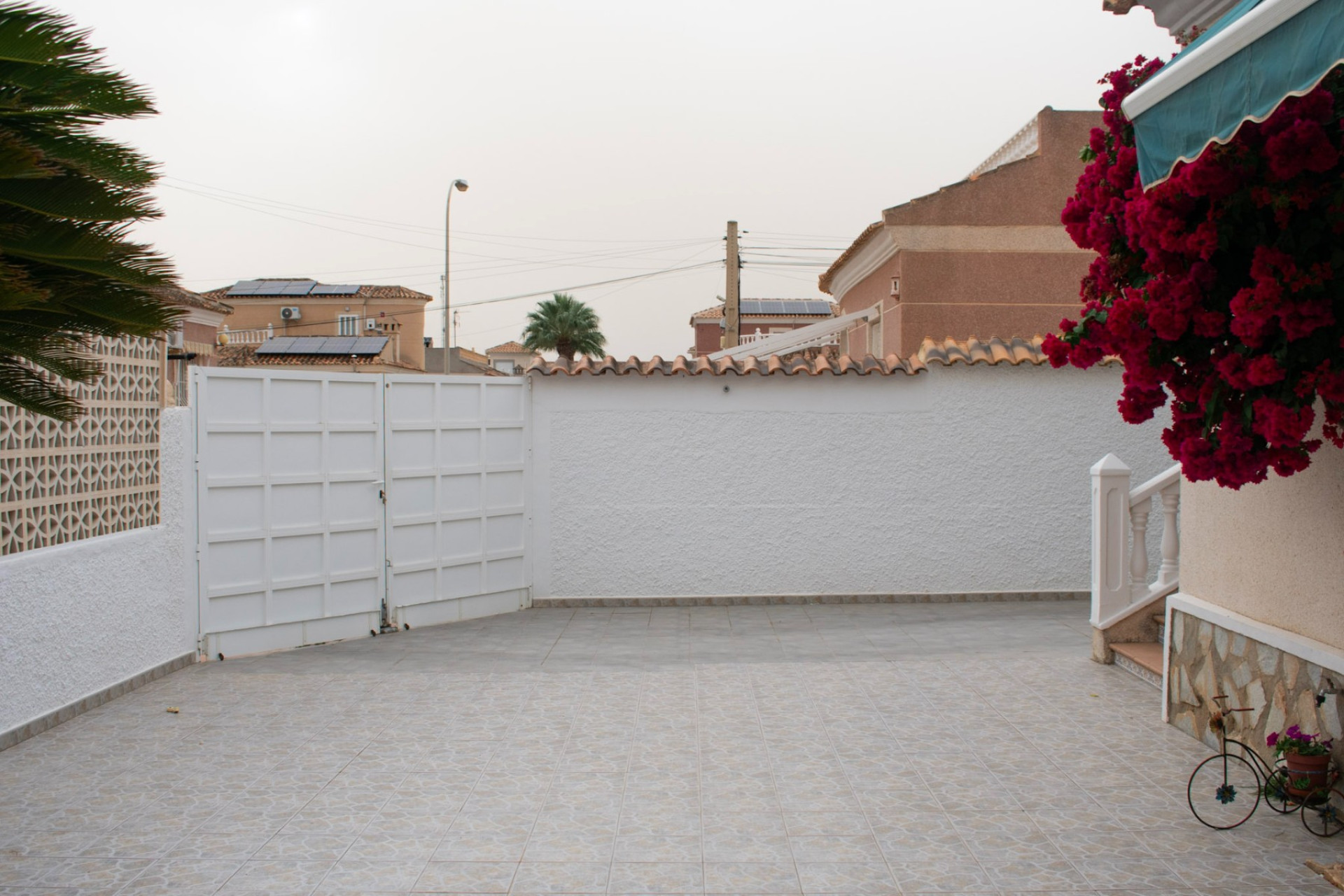 Resale - Villa -
Torrevieja