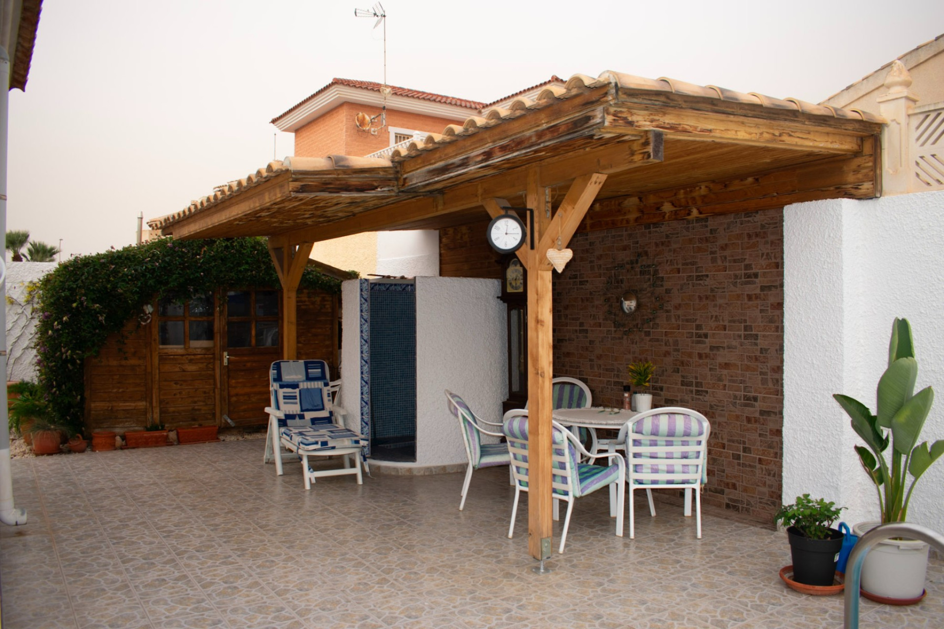 Resale - Villa -
Torrevieja