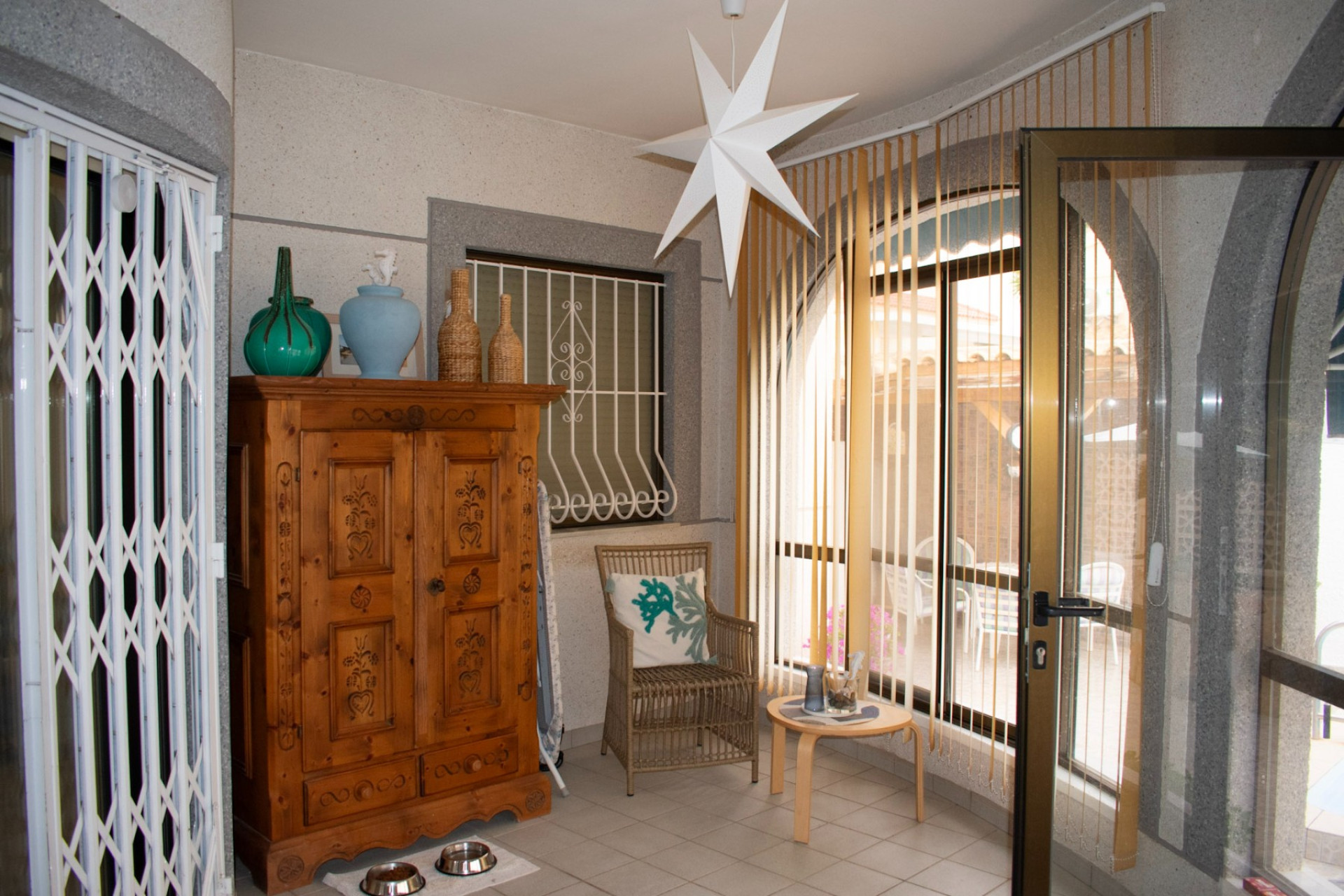 Resale - Villa -
Torrevieja