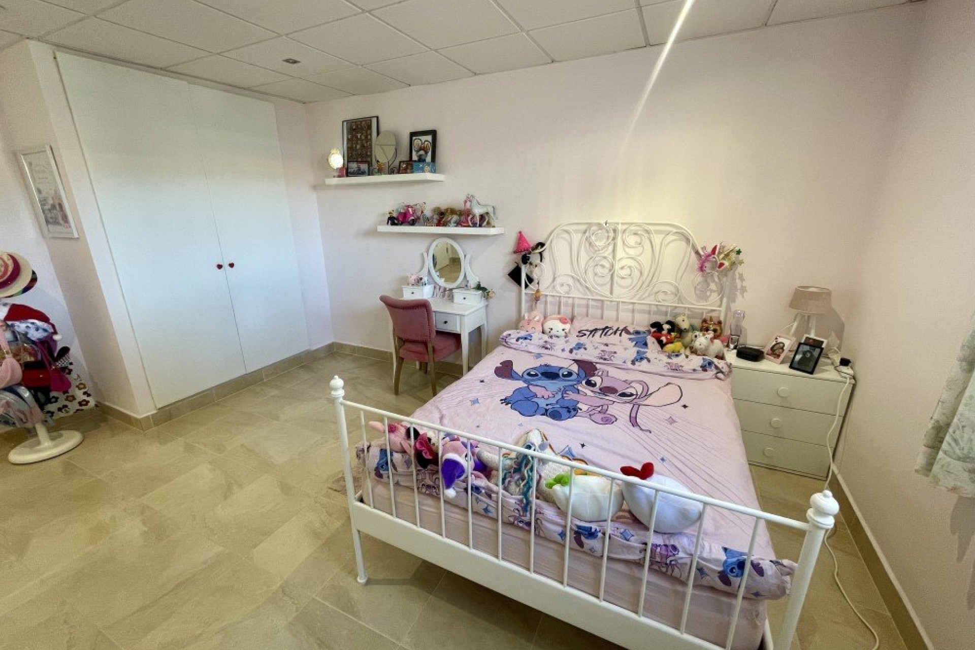 Resale - Villa -
Urb. La Marina - Inland