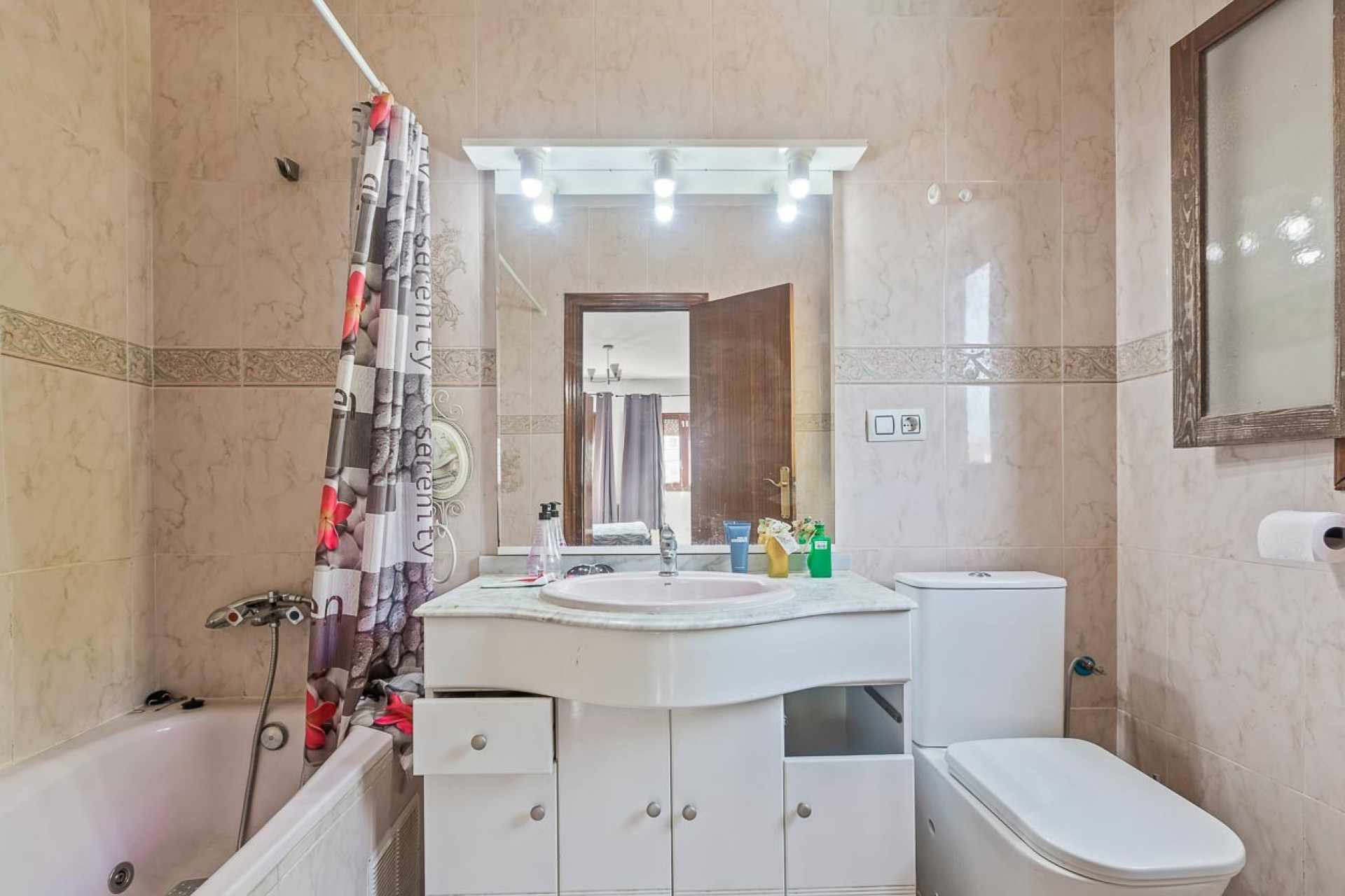 Resale - Villa -
Villamartín - Las Filipinas