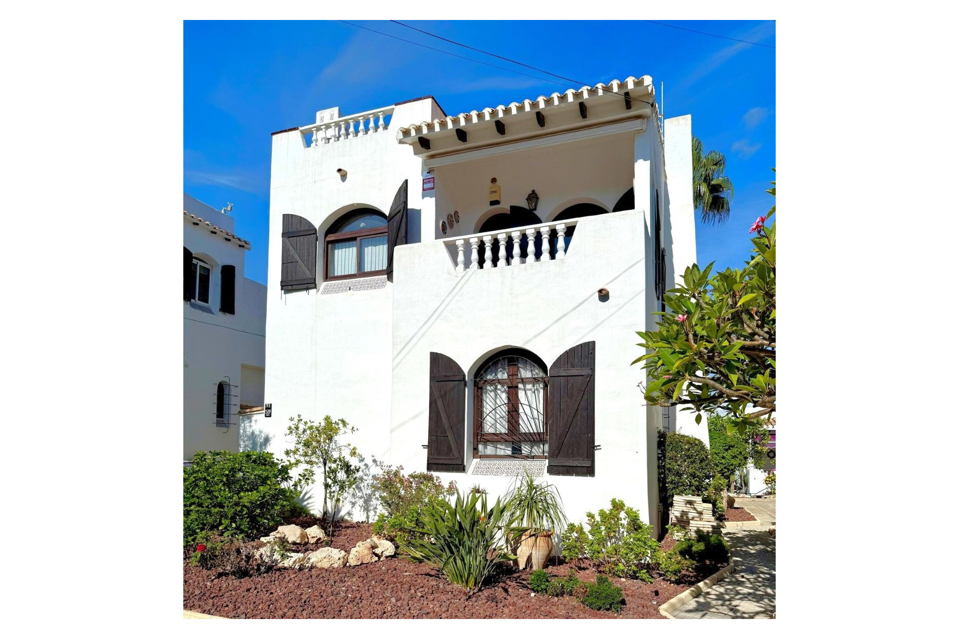 Resale - Villa -
Villamartín