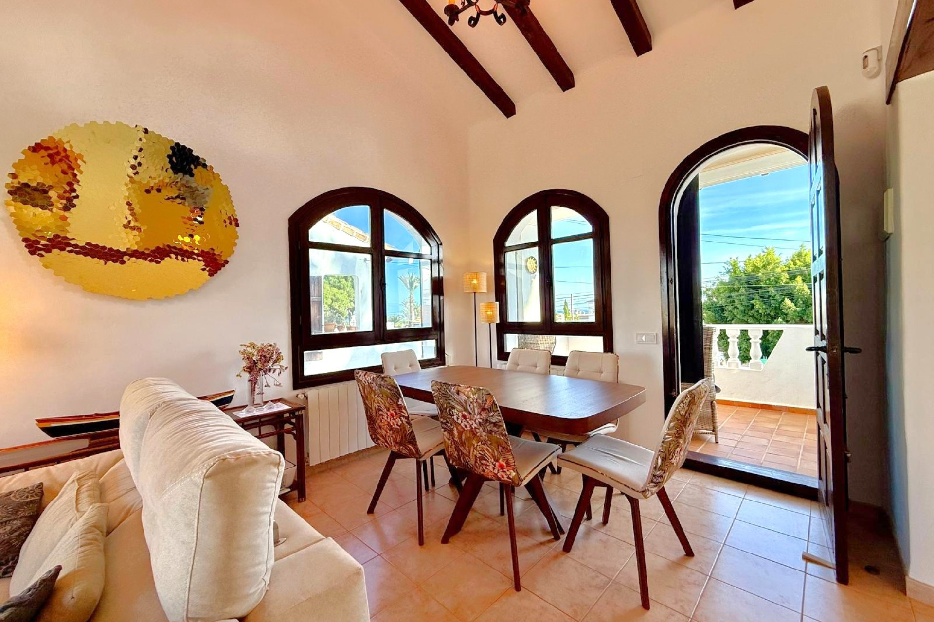 Resale - Villa -
Villamartín