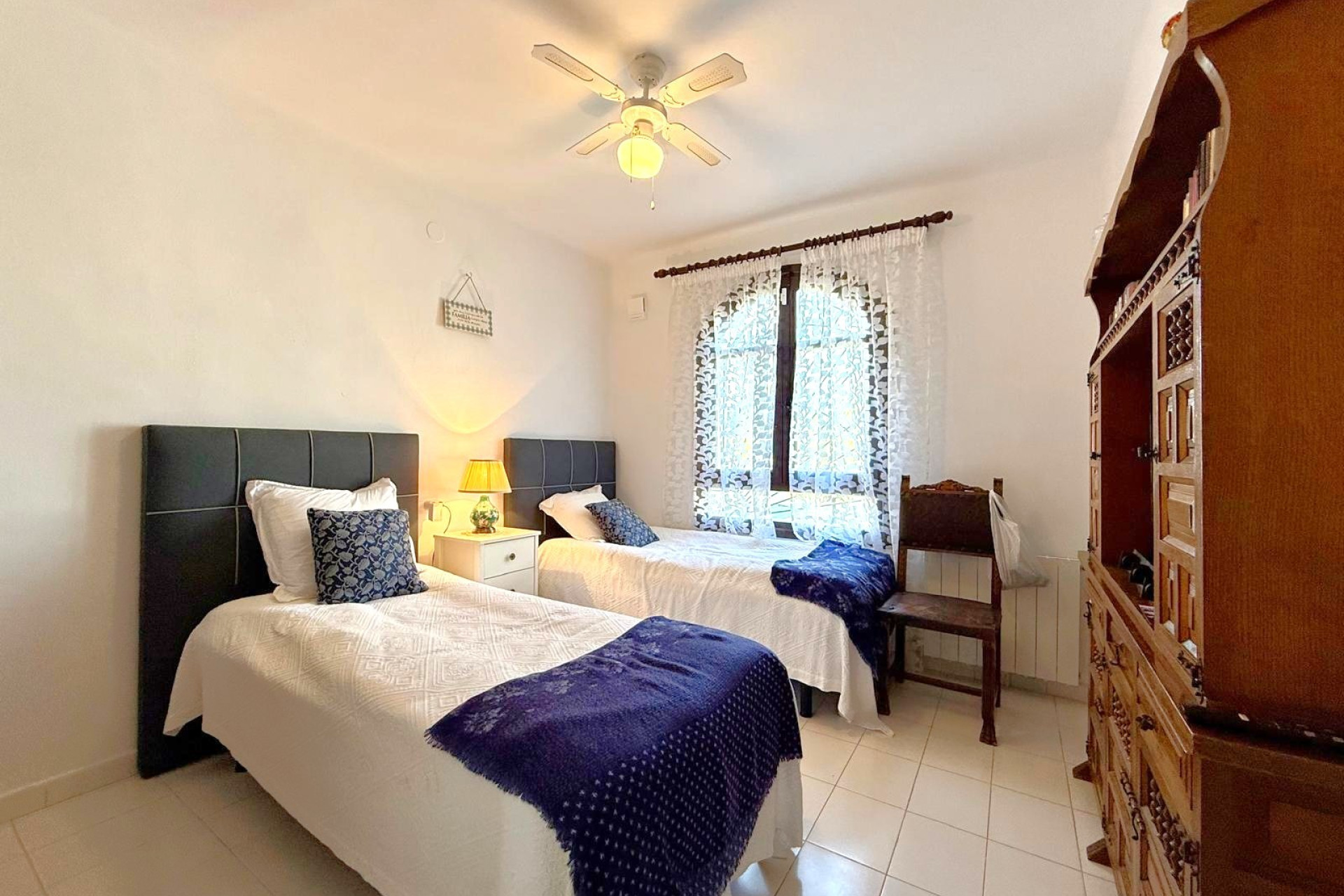 Resale - Villa -
Villamartín