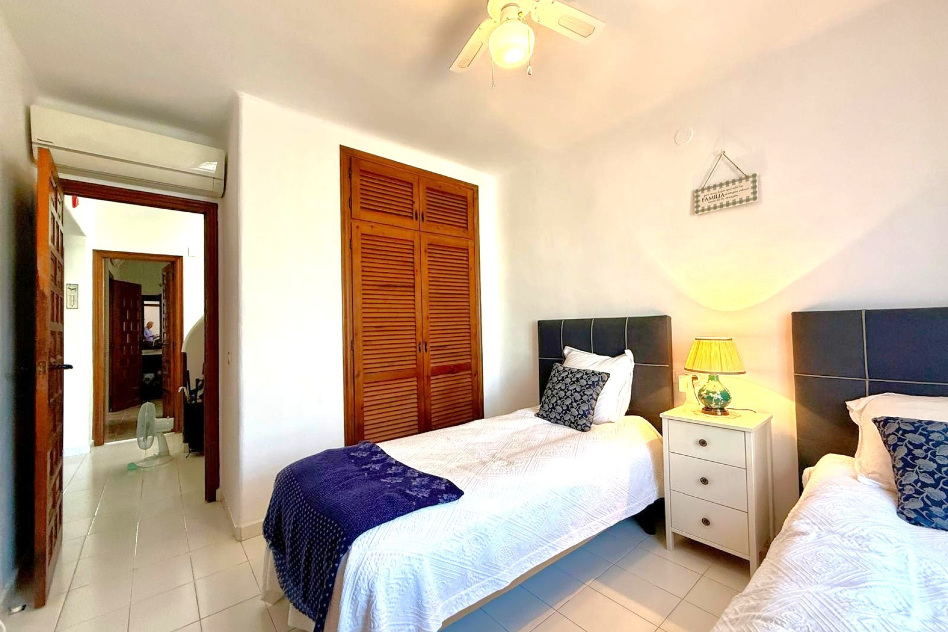 Resale - Villa -
Villamartín