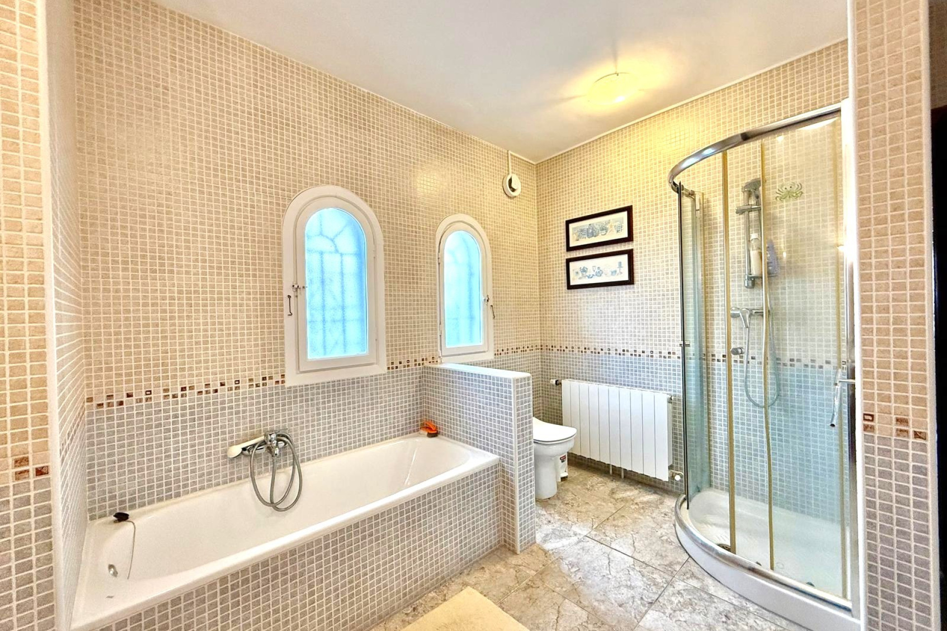 Resale - Villa -
Villamartín