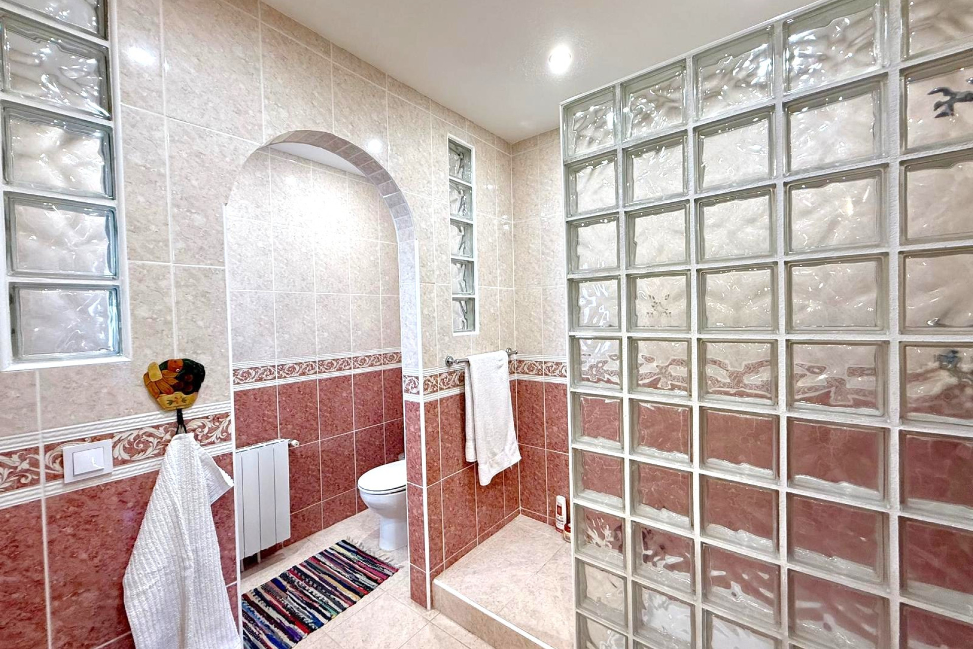 Resale - Villa -
Villamartín