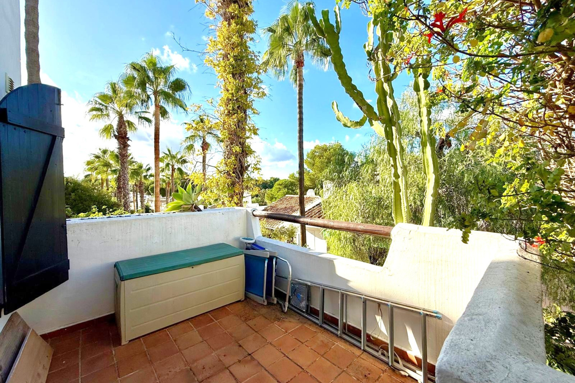 Resale - Villa -
Villamartín