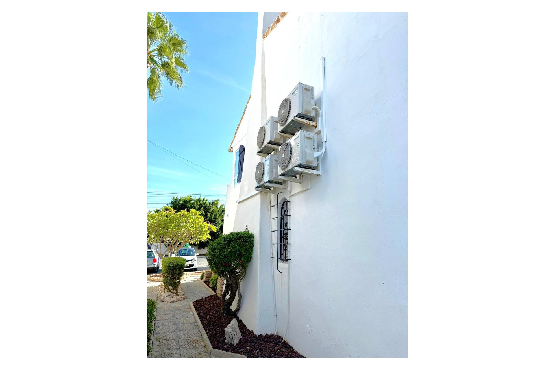 Resale - Villa -
Villamartín