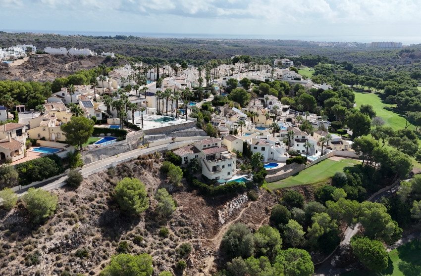 Resale - Villa -
Villamartín