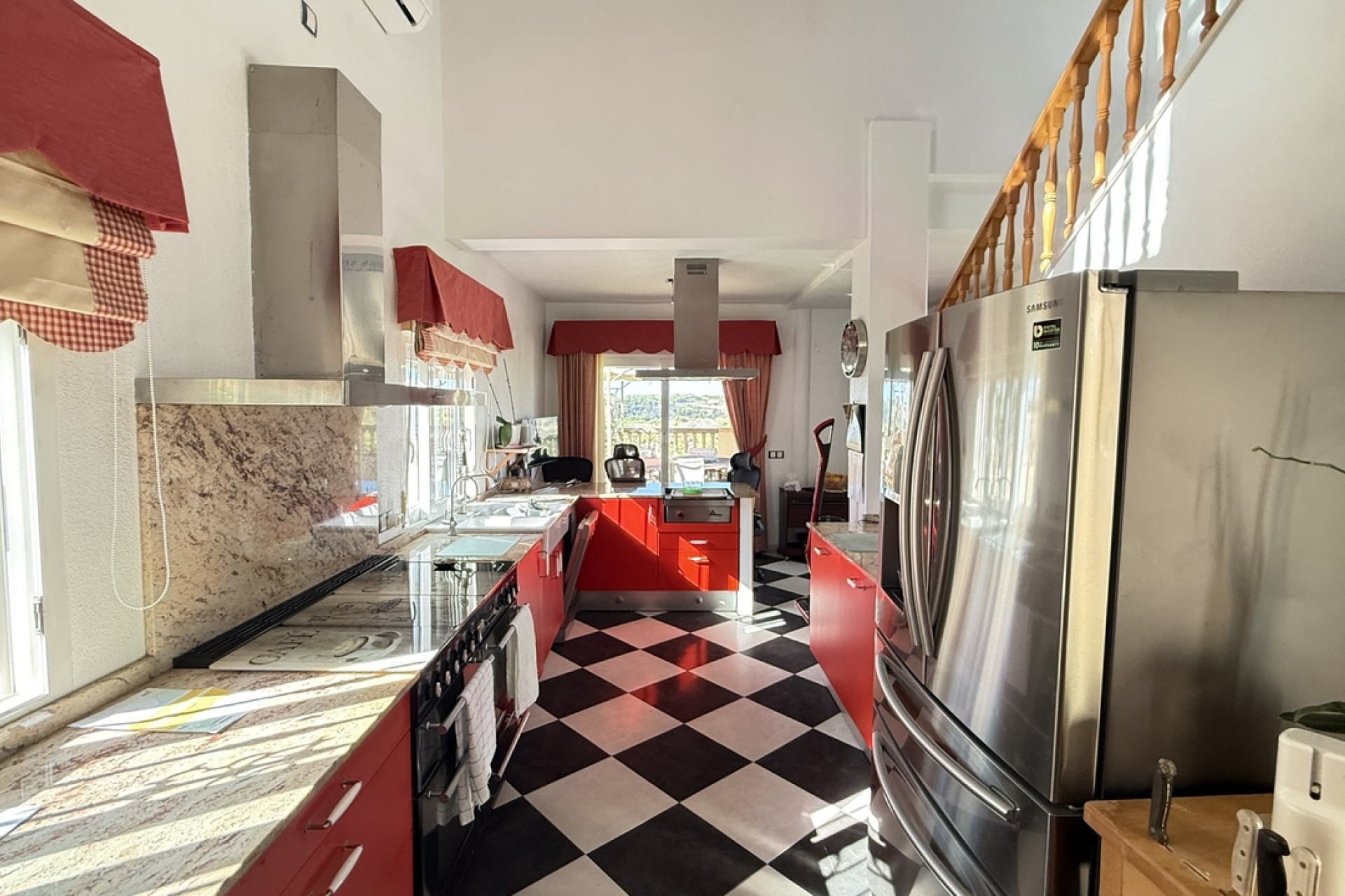Resale - Villa -
Villamartín