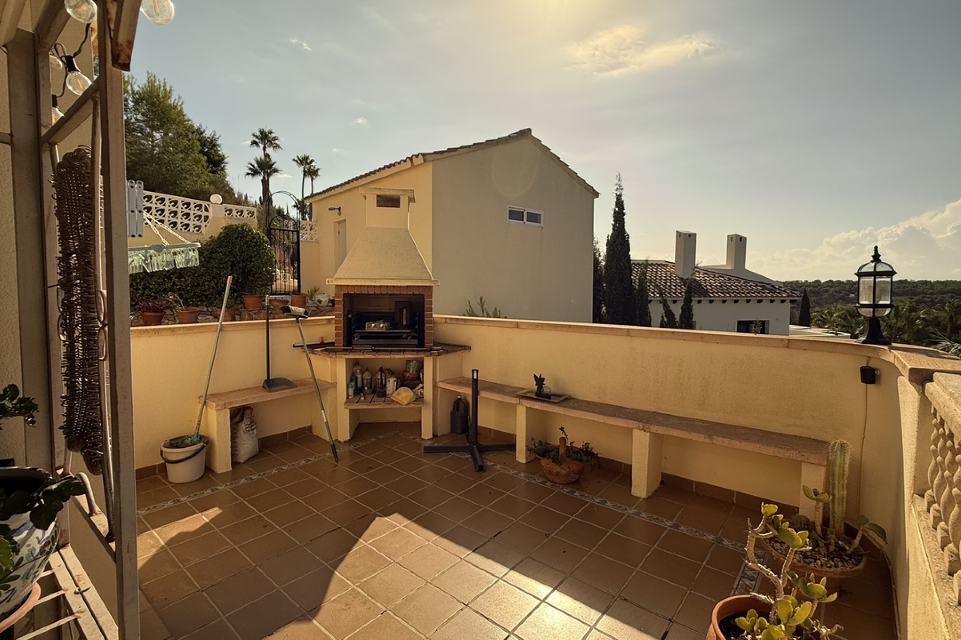 Resale - Villa -
Villamartín