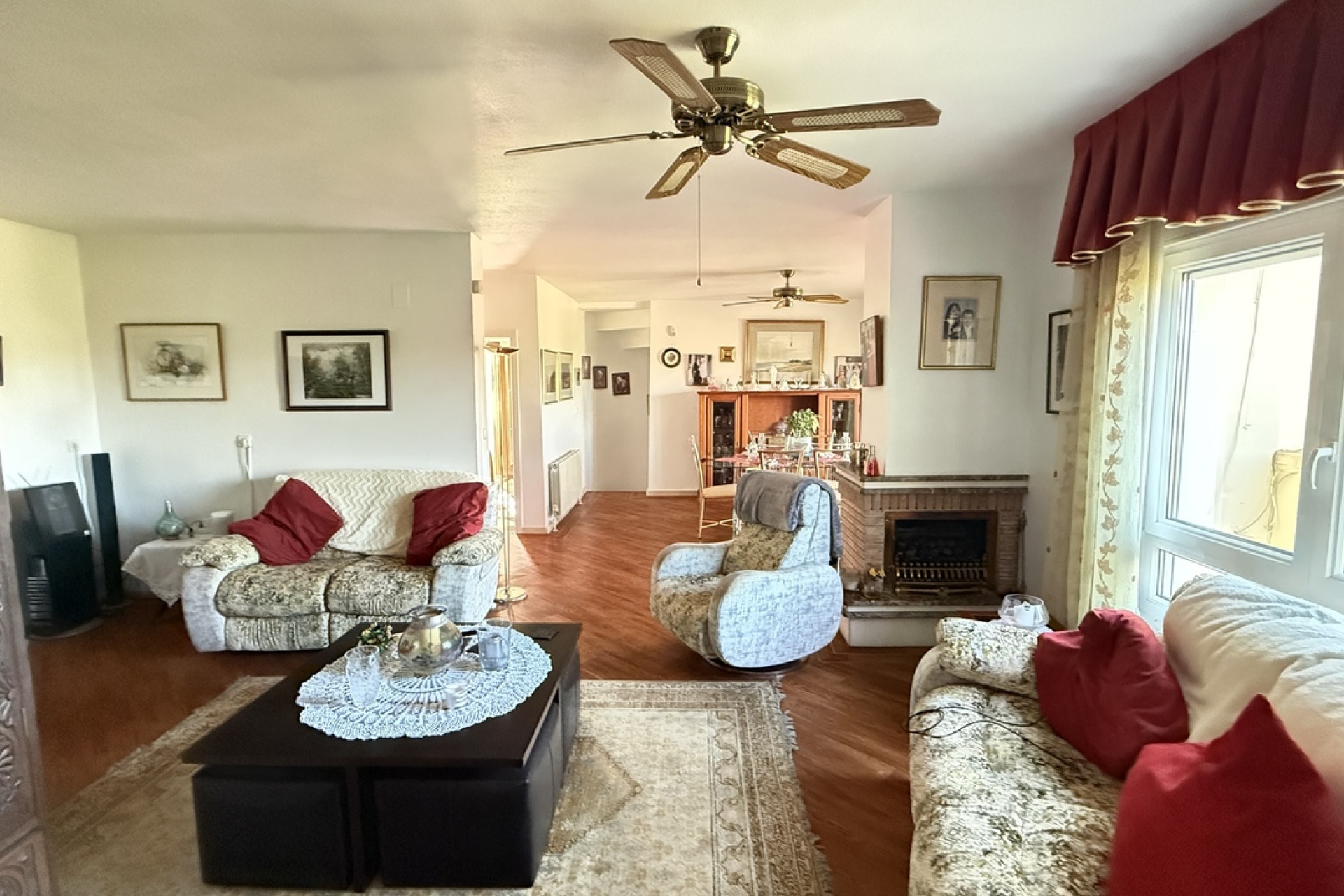 Resale - Villa -
Villamartín