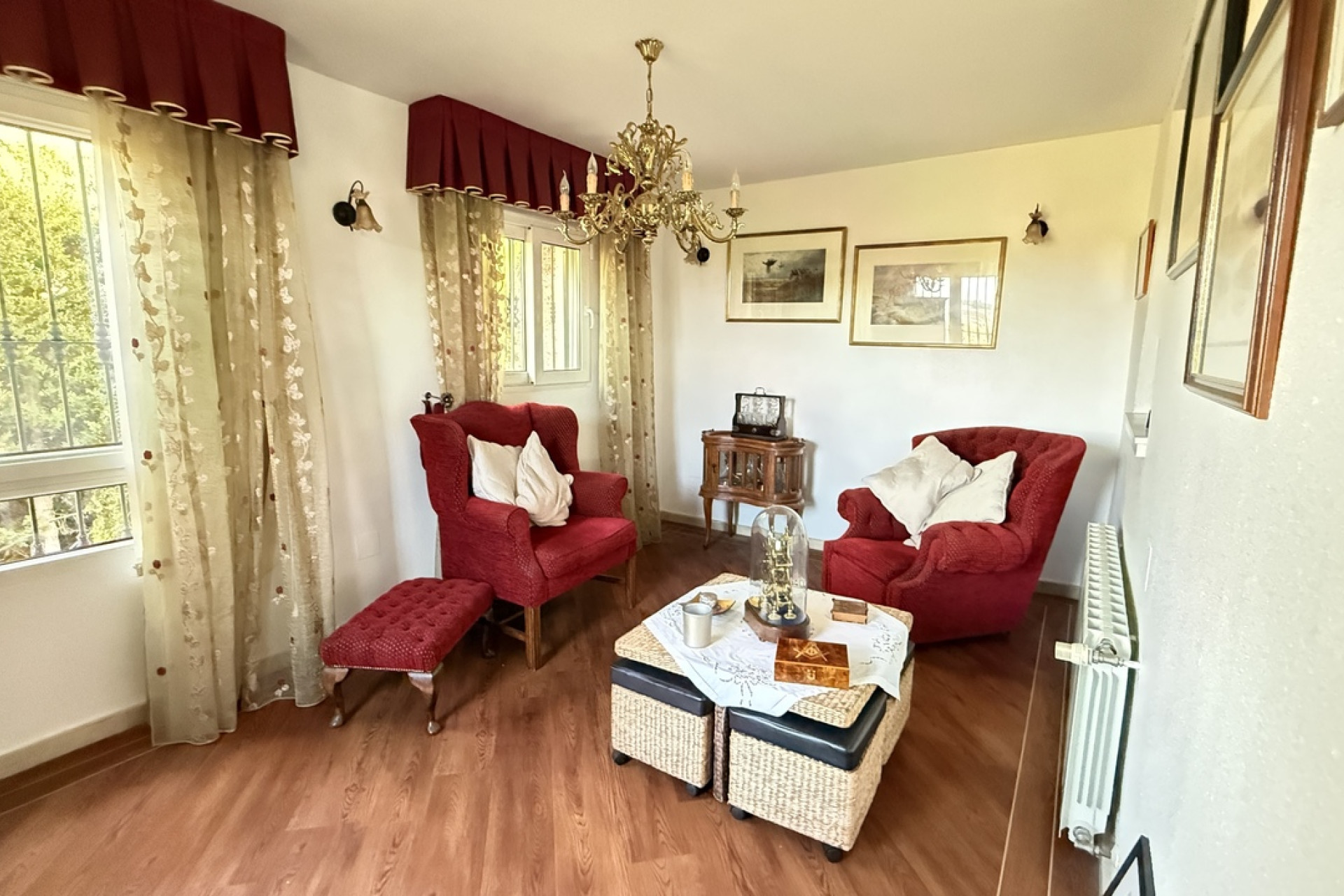 Resale - Villa -
Villamartín