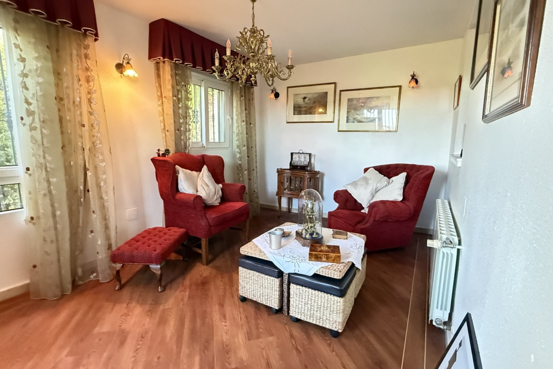 Resale - Villa -
Villamartín