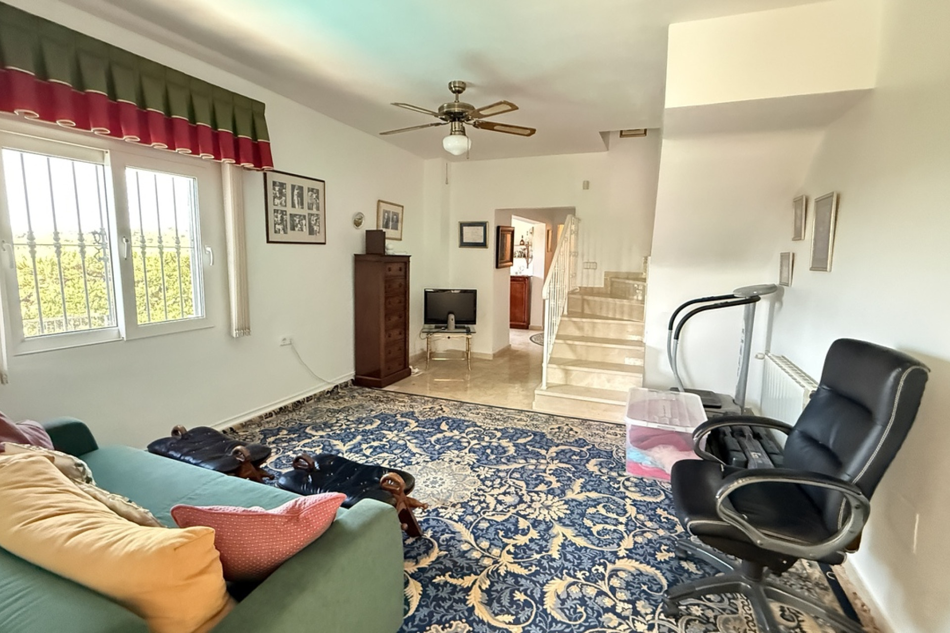 Resale - Villa -
Villamartín