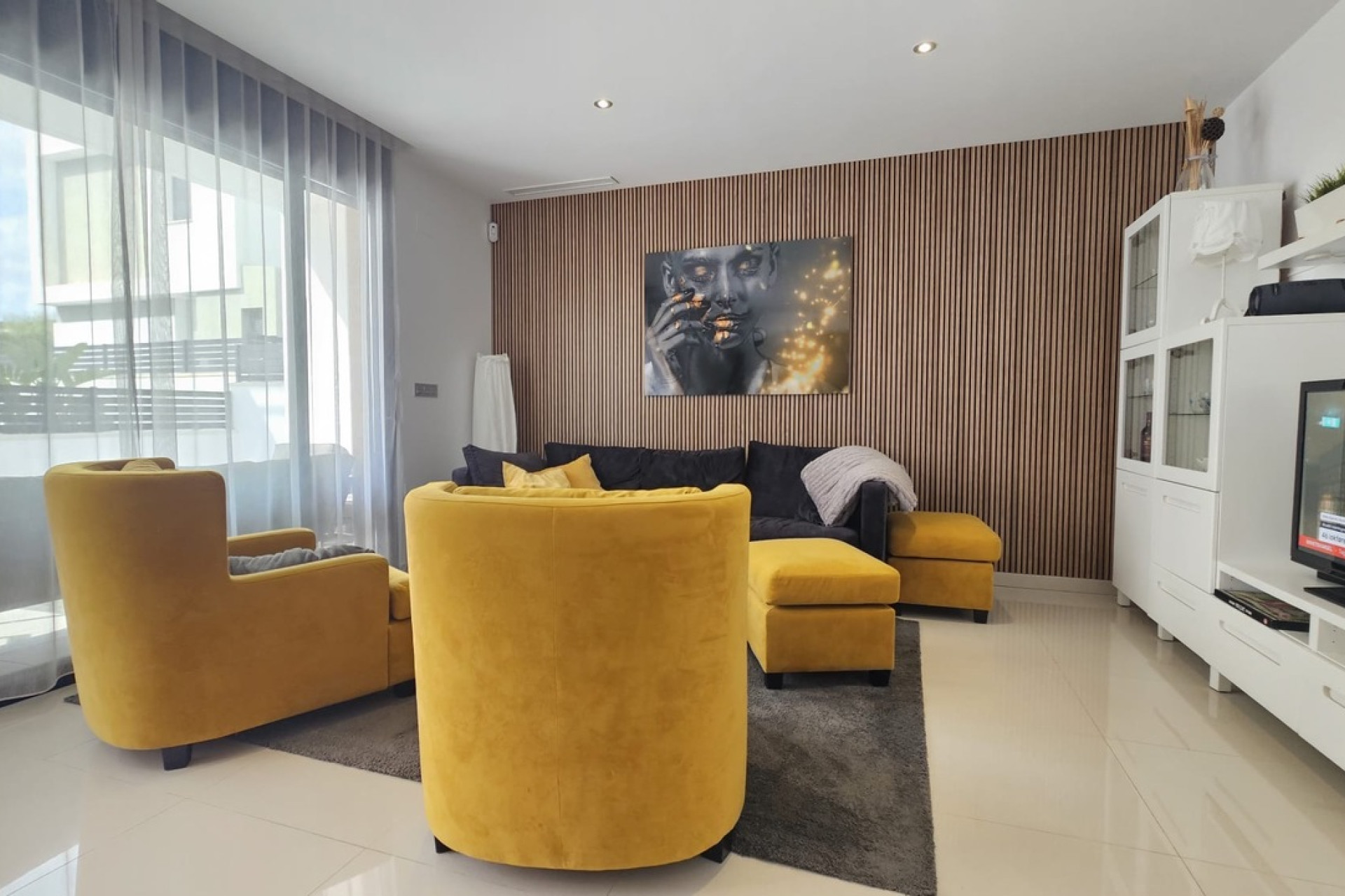 Resale - Villa -
Villamartín