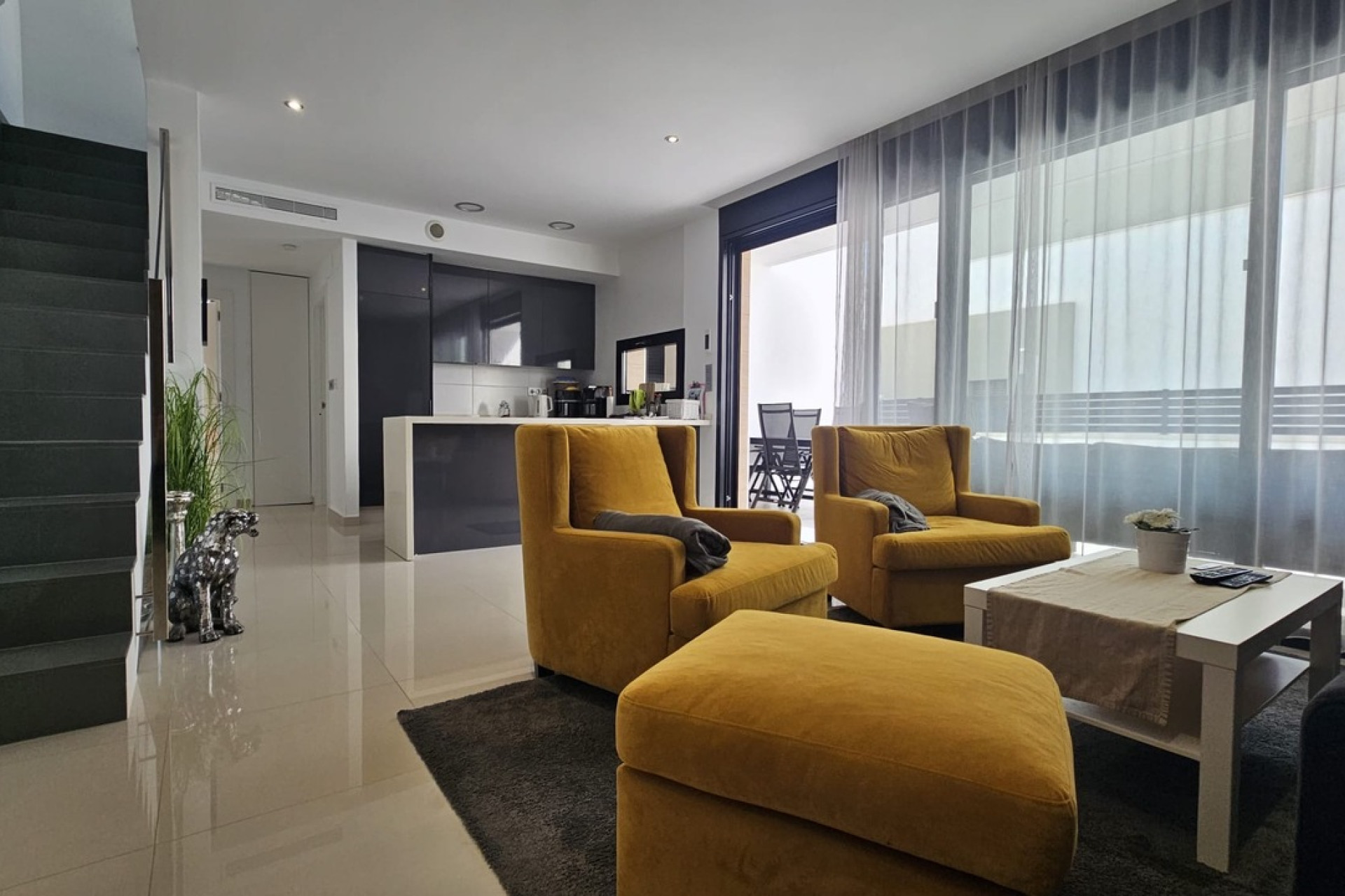 Resale - Villa -
Villamartín