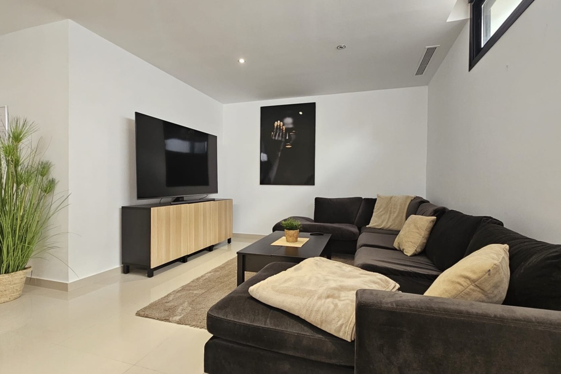 Resale - Villa -
Villamartín