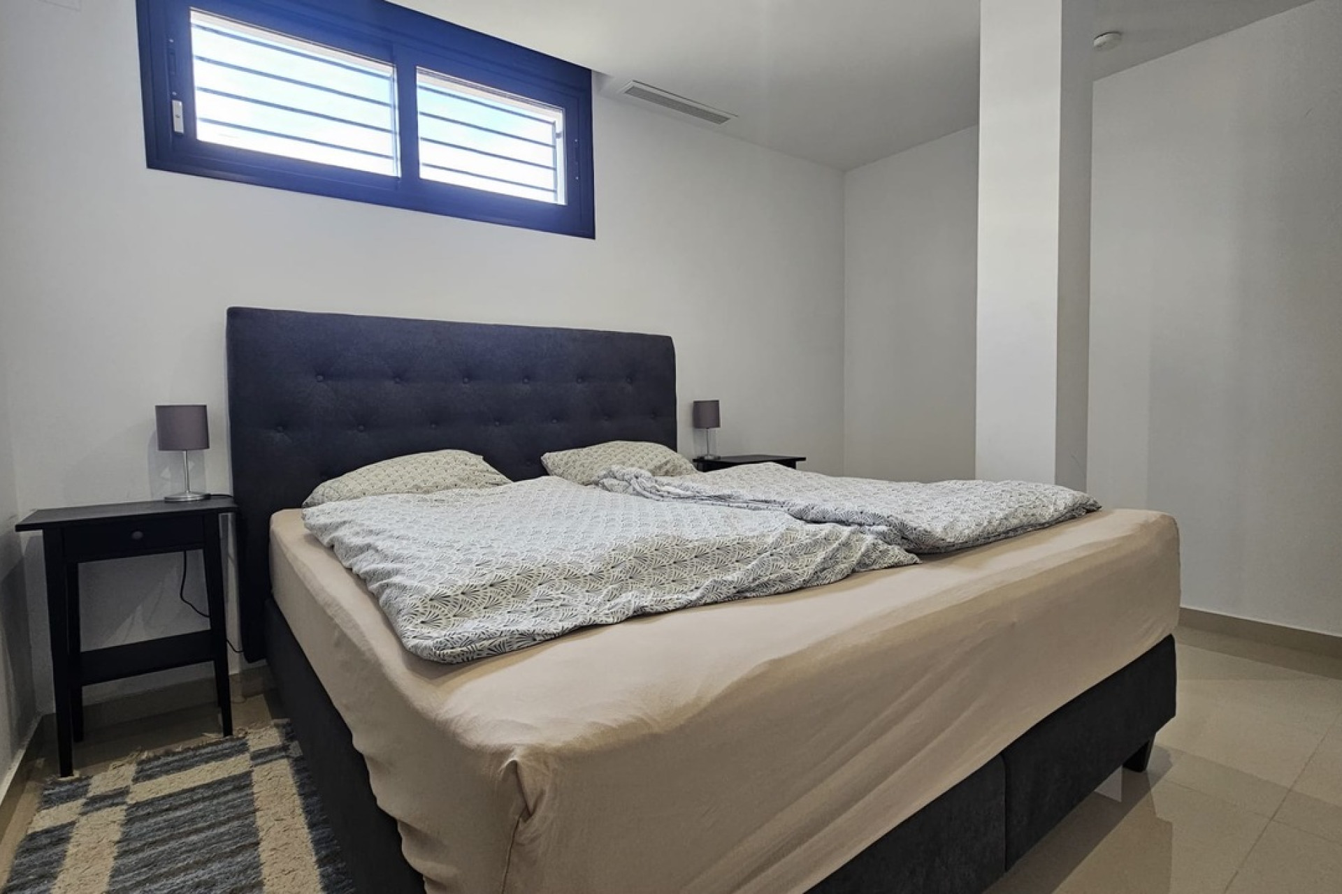 Resale - Villa -
Villamartín
