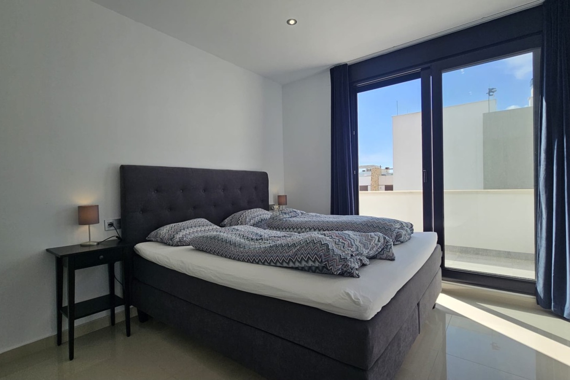 Resale - Villa -
Villamartín