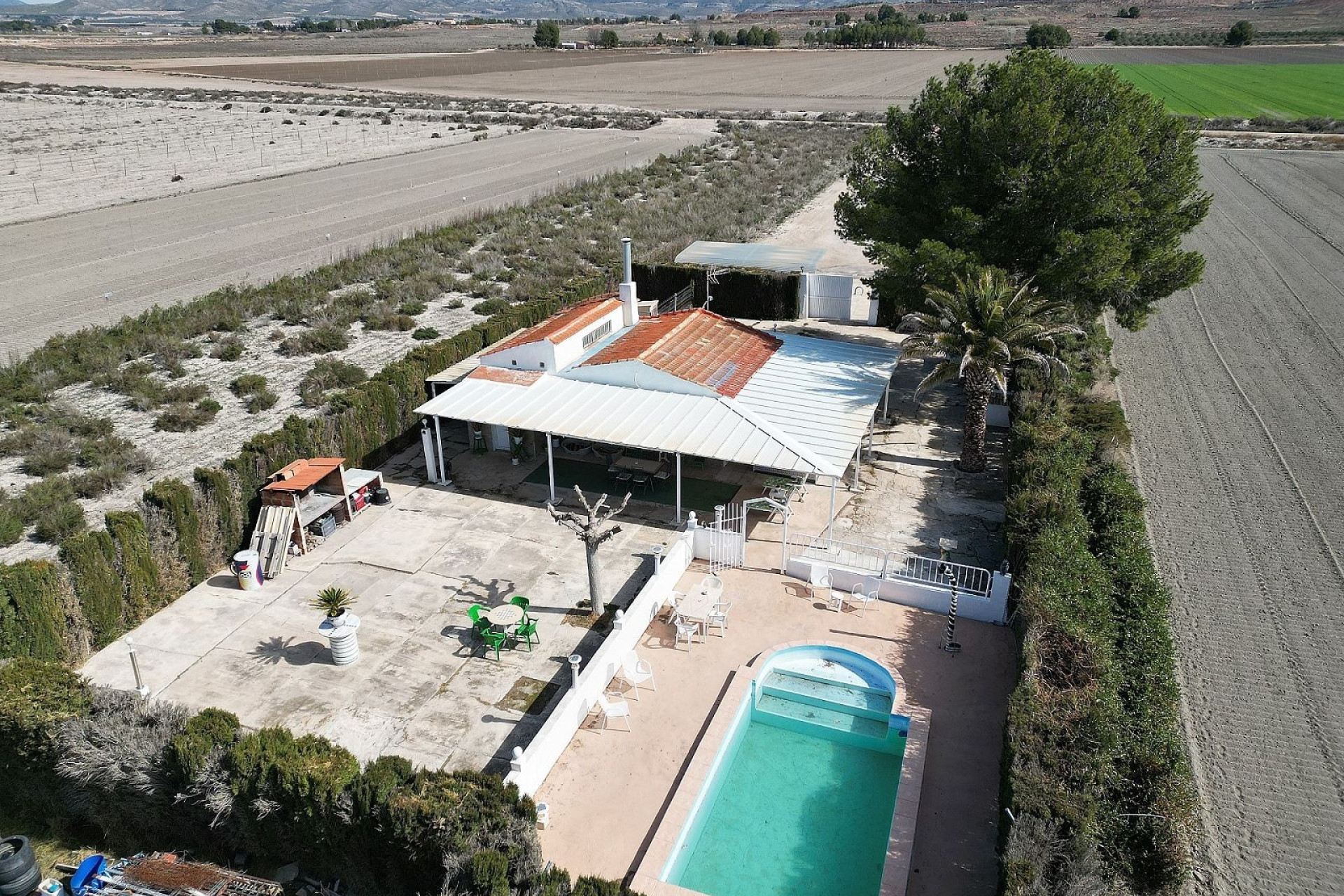 Resale - Villa -
Villena