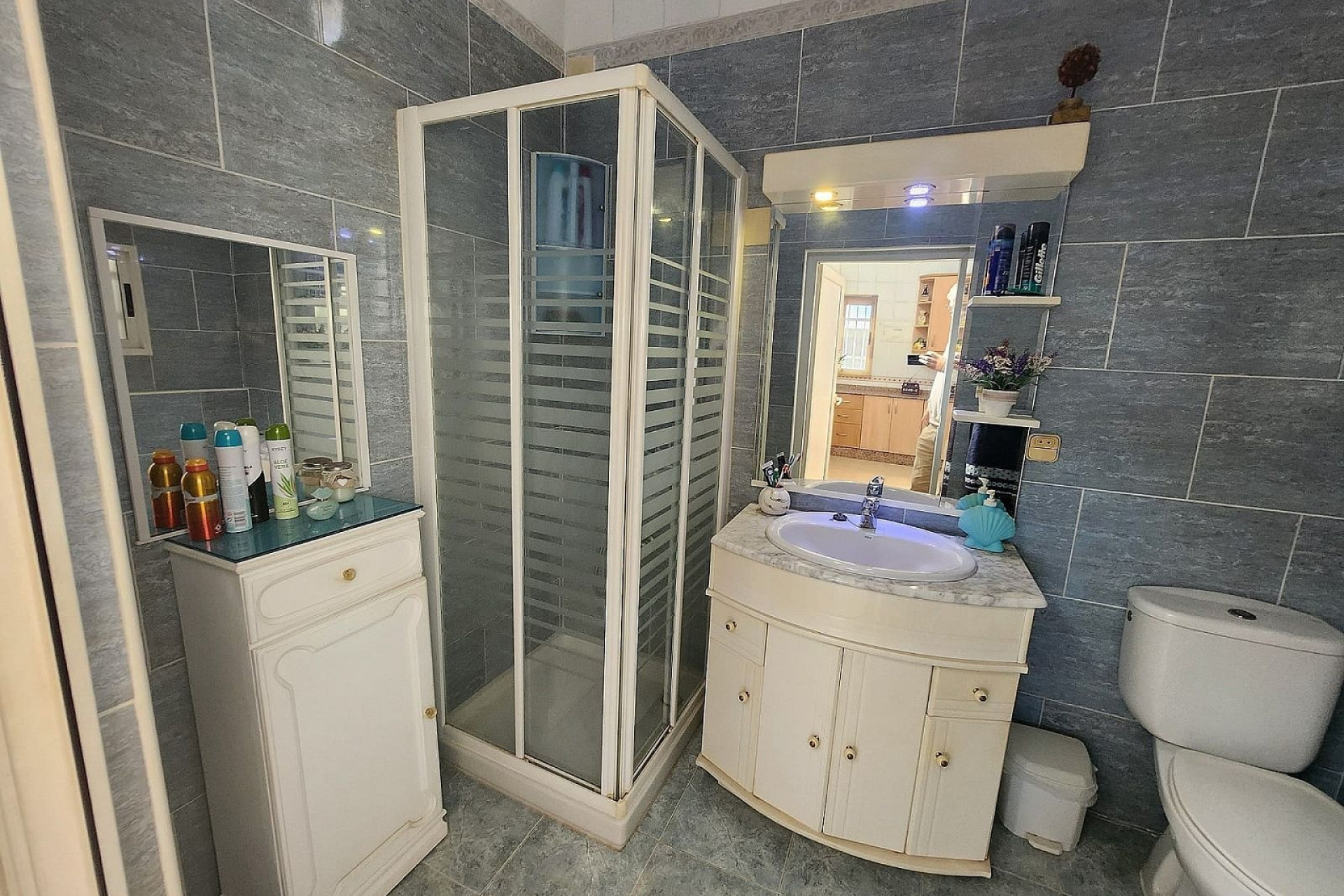 Resale - Villa -
Villena