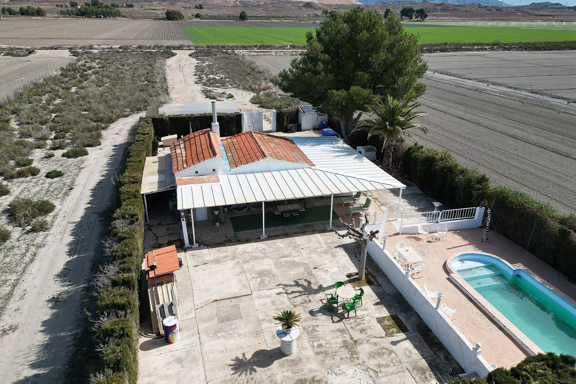 Resale - Villa -
Villena