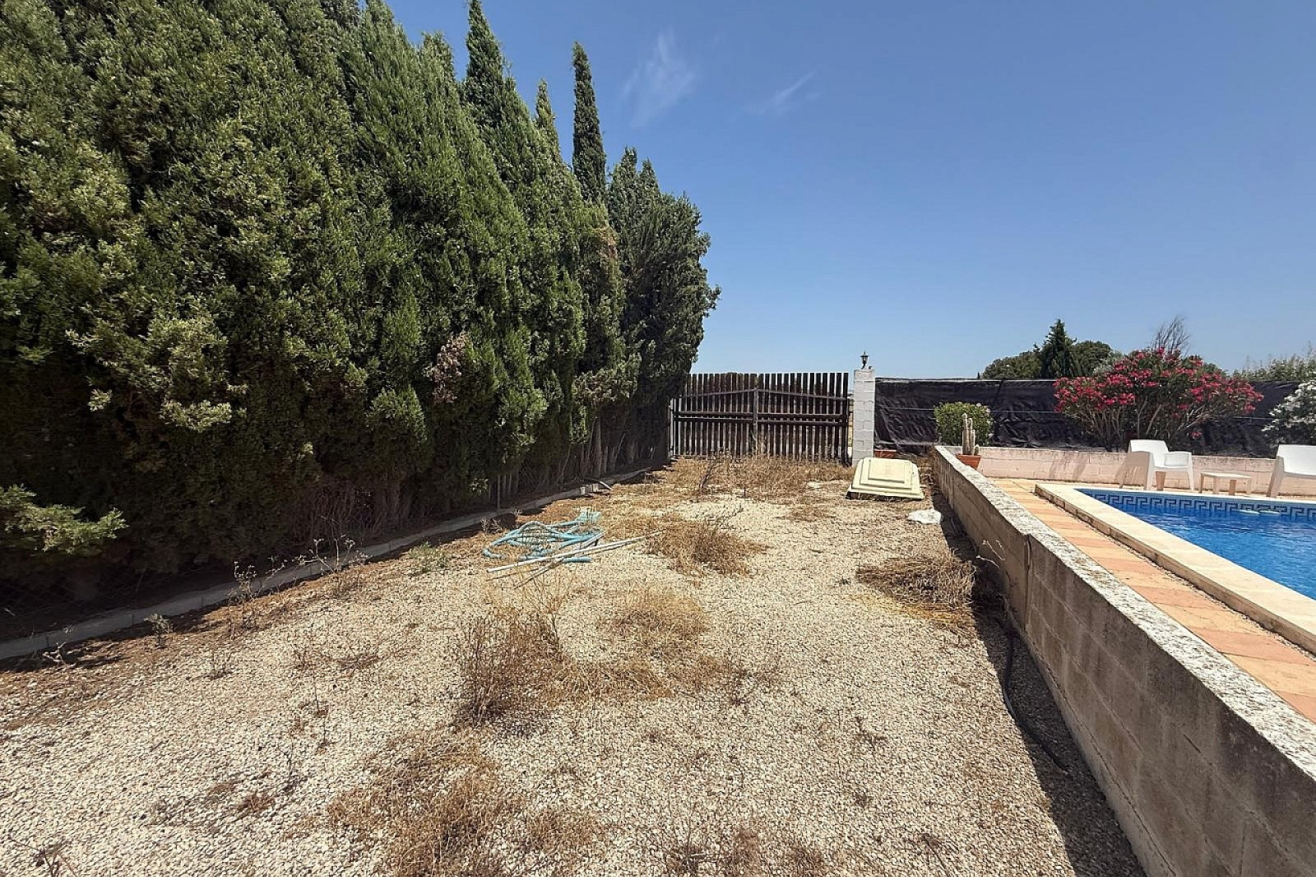 Resale - Villa -
Villena