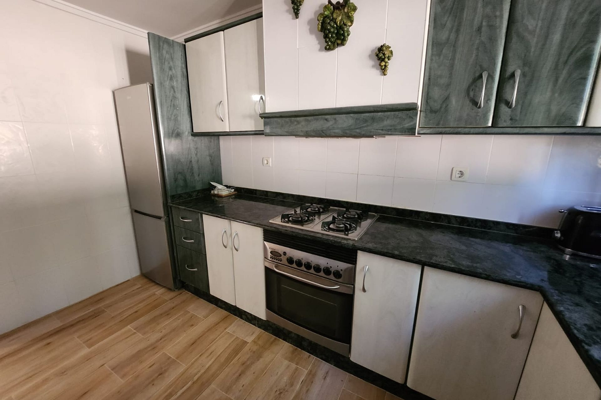 Resale - Villa -
Villena