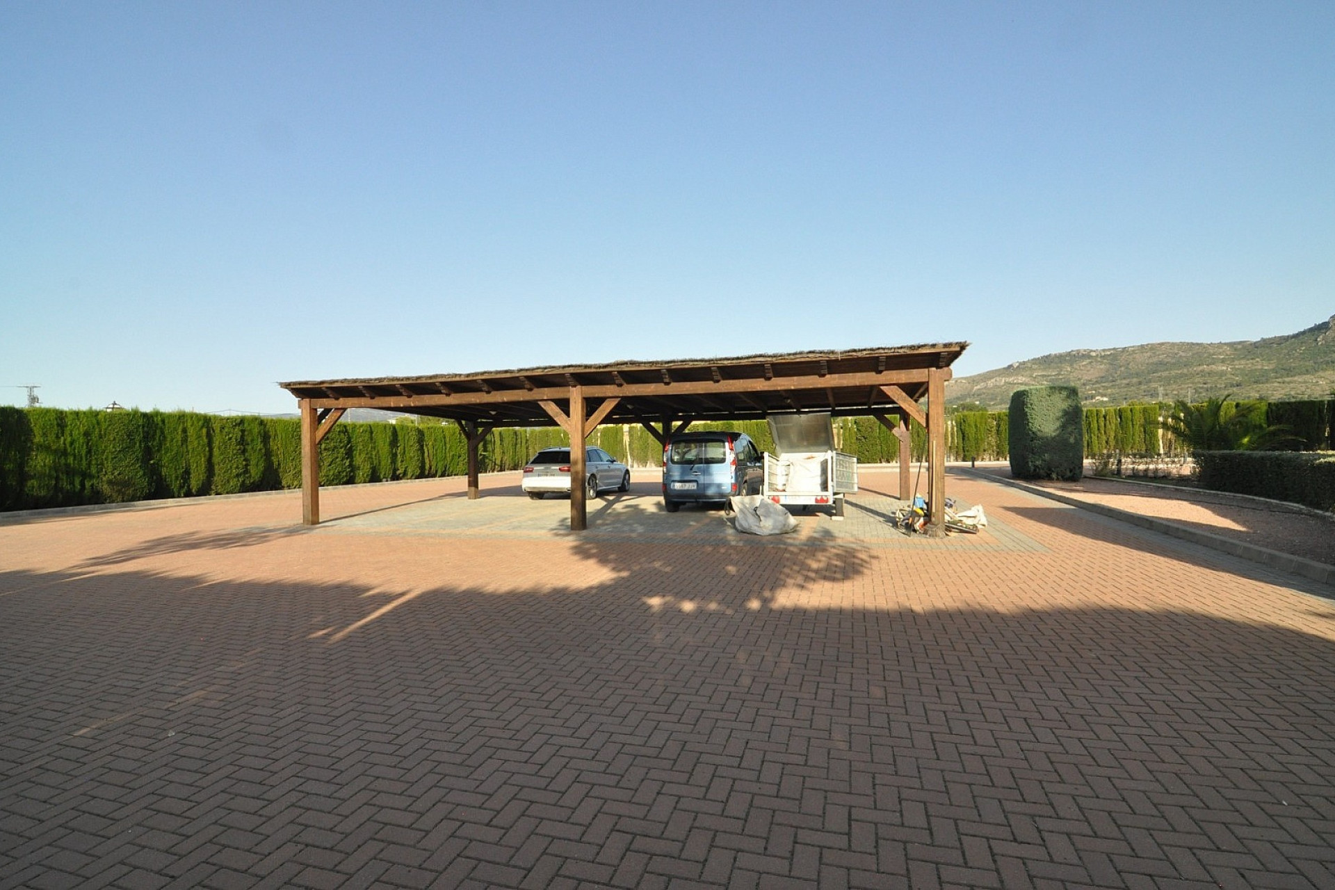 Resale - Villa -
Villena