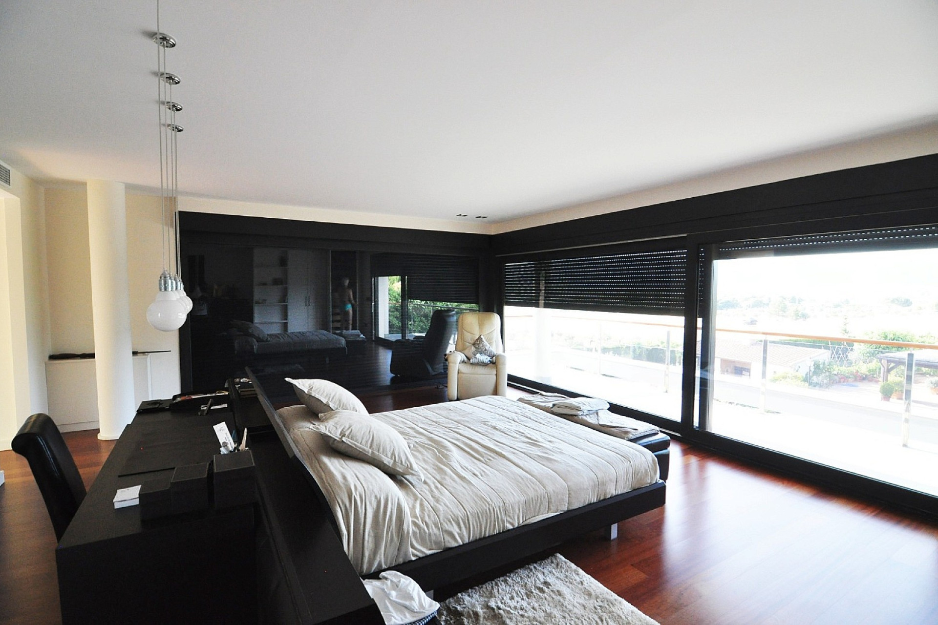 Resale - Villa -
Villena