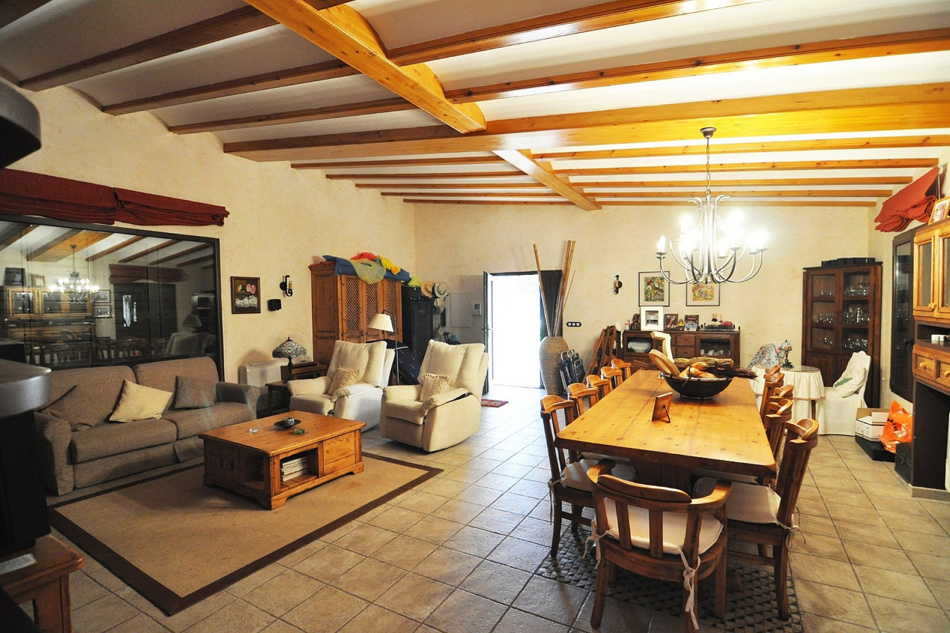 Resale - Villa -
Villena