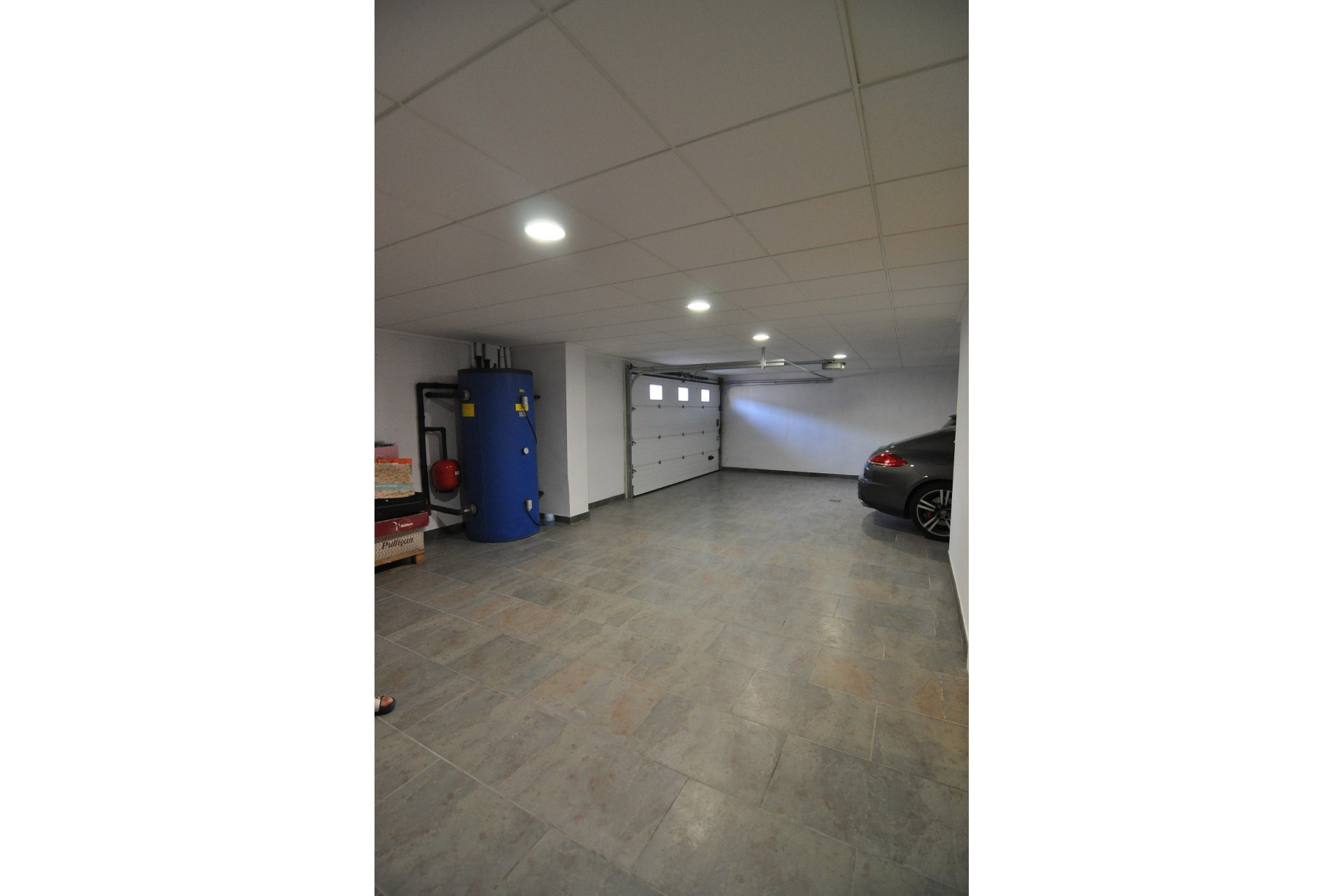 Resale - Villa -
Villena