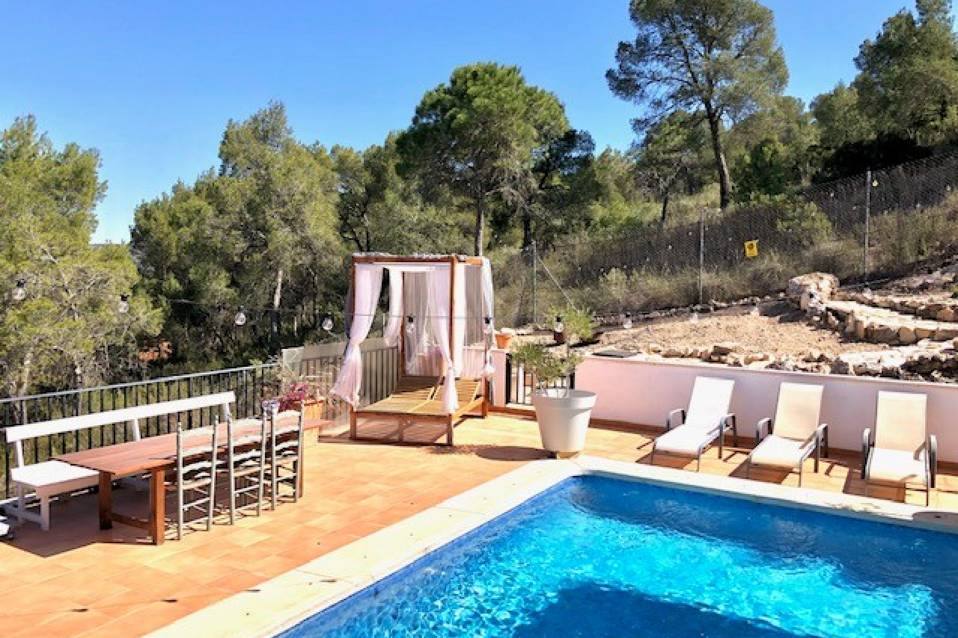 Resale - Villa -
Villena