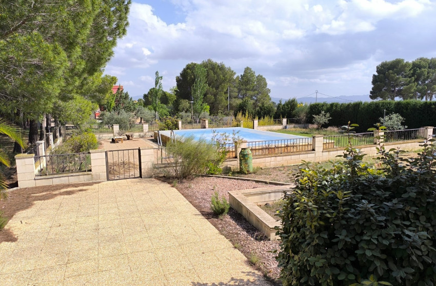 Resale - Villa -
Yecla - Inland
