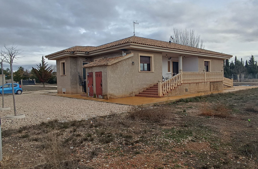 Resale - Villa -
Yecla - Inland